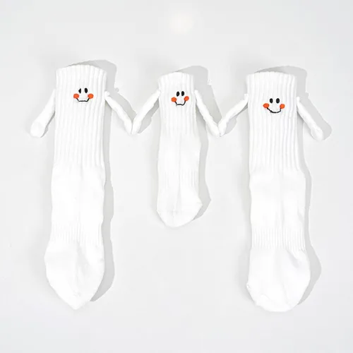 Vista 4 de Calcetines a juego para la familia, divertidos calcetines magnéticos de tubo medio, calcetines sonrientes para padres y niños