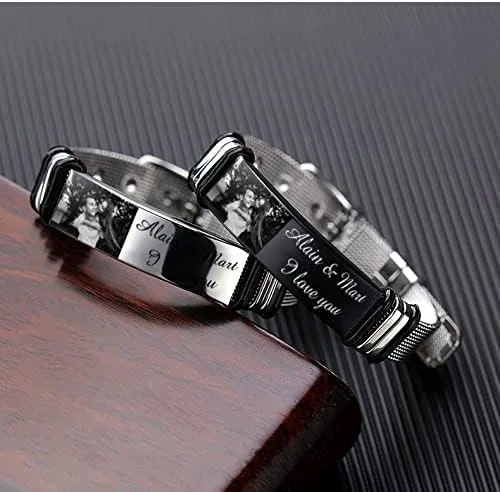 Vista 4 de Pulseras personalizadas para hombres, pulseras de acero inoxidable grabadas con foto y texto, regalos de joyería personalizados para novio, padre