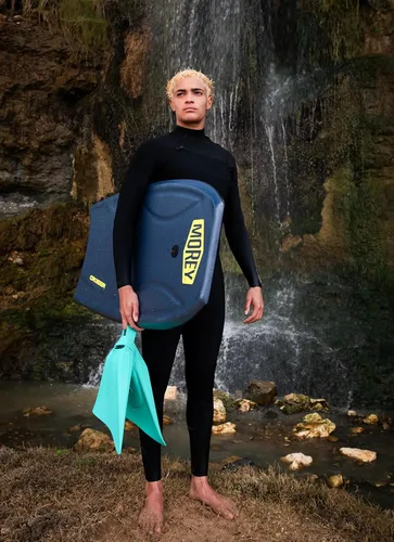 Vista 2 de MOREY® Cruiser, la tabla de bodyboard original; tablas corporales de tamaño completo de 42.5 pulgadas para playa, para todos los niveles