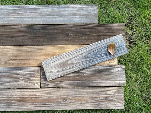 Vista 5 de Paneles de pared de madera para despegar y pegar, tablones macizos reales, madera rústica de granero recuperada, combinaciones de marrón y gris, 3