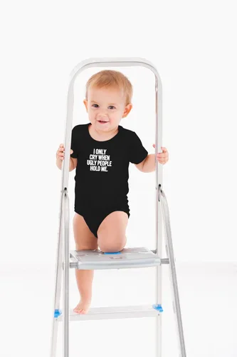 Vista 19 de AW Fashions Mameluco de bebé con texto en inglés "I Only Cry When Ugly People Hold Me", divertido y lindo mameluco para bebé niña o niño