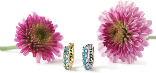 Vista 11 de Dainty Tiny Cutie - Aros de doble cara turquesa de 0.236 in hechos a mano, hipoalergénicos en Estados Unidos