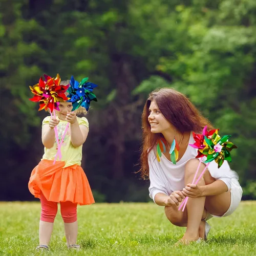 Vista 6 de Elcoho Molino de viento de plástico arcoíris de 100 piezas, molinetes de fiesta, molinetes de bricolaje para niños, juguete para jardín, fiesta
