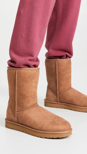 Vista 3 de UGG Botas clásicas de invierno para mujer.