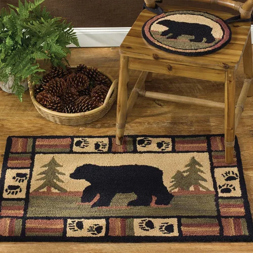 Vista 2 de Park Designs Adirondack Bear - Alfombra con ganchos, 24 x 36