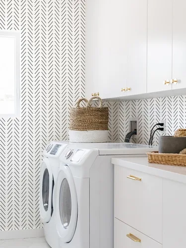 Vista 8 de Orainege - Papel de colgadura adhesivo negro y blanco con diseño de espina de pescado, papel de contacto para baño, 17.7 x 78.7 pulgadas, papel