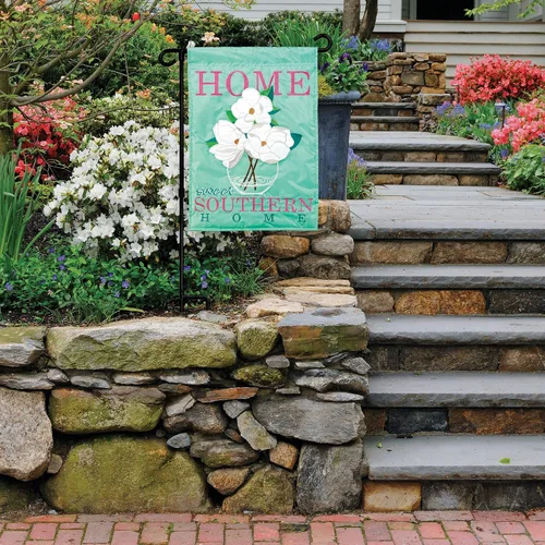 Vista 6 de Magnolia Garden Sweet Southern Home Magnolias - Bandera de jardín de poliéster de 13 x 18 pulgadas