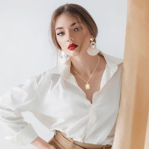 Vista 6 de Collar con inicial de oro para el día de San Valentín para mujer, collar con letra para ella, regalo de cumpleaños para amigos, collar con dije
