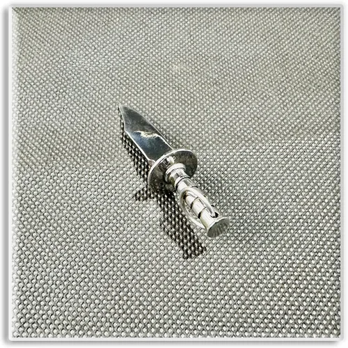Vista 4 de Xusamss Collar de espada con colgante de cuchillo de acero inoxidable punk rock