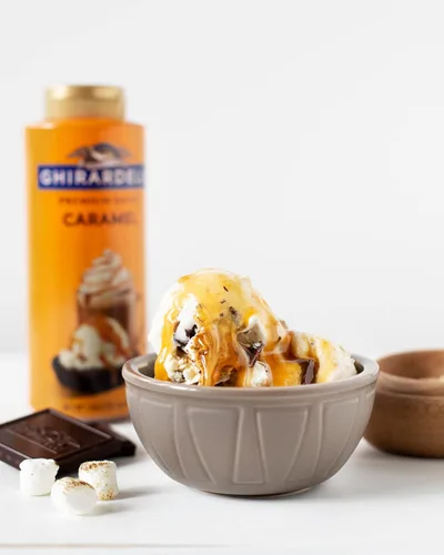 Vista 9 de Salsa sabor caramelo de Ghirardelli de 17 onzas