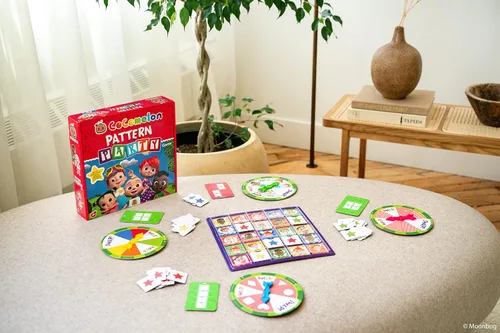 Vista 3 de Juego de fiesta Funko CoComelon para mayores de 3 años