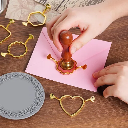Vista 3 de cnomg 7 piezas de moldes de sello de cera de metal, esterilla de sellado de cera de oro, kit de moldes para invitaciones, sobres, regalos, embalaje