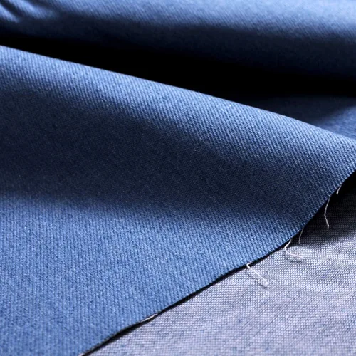 Vista 4 de Tela de mezclilla de algodón duradera de 8.5 oz, 67 pulgadas de ancho, Entelare (azul profundo 1 yarda)
