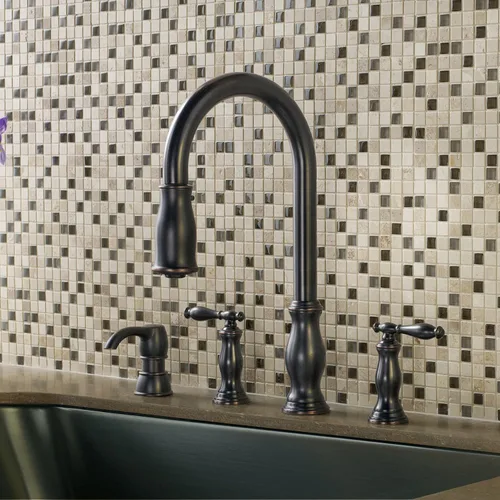 Vista 6 de Pfister Hanover - Grifo de cocina con rociador desplegable y dispensador de jabón, 2 mangos, 4 agujeros, arco alto, acabado en bronce toscano
