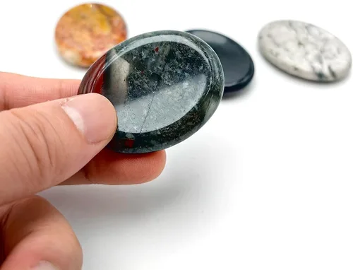 Vista 4 de 4 piedras de bolsillo para el pulgar, piedras de preocupación para la ansiedad, piedras curativas, obsidiana, piedra de sangre africana, ágata loca