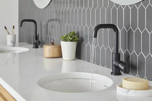 Vista 5 de Gerber Parma - Grifo de baño de un solo mango con drenaje de metal incluido