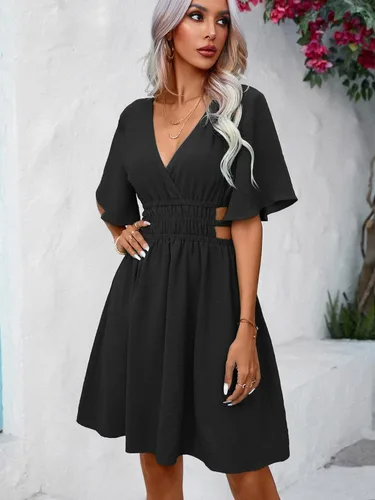 Vista 3 de Milumia Vestido corto acampanado con cuello en V y mangas de mariposa para mujer