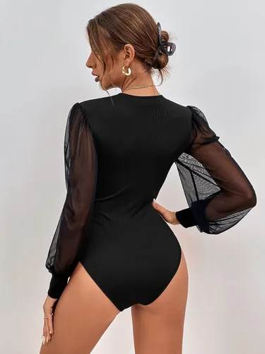 Vista 2 de WDIRARA Body ajustado de manga larga con cuello alto falso para mujer