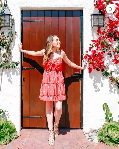 Vista 3 de ECOWISH - Minivestido holgado de mujer, con tirantes florales de espagueti, con nudo frontal anudado, plisado