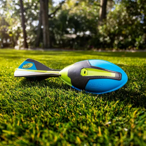 Vista 7 de Nerf Vortex - Fútbol Ultra Grip, diseñado para atrapar fácilmente, silbato Negro/Azul/Amarillo