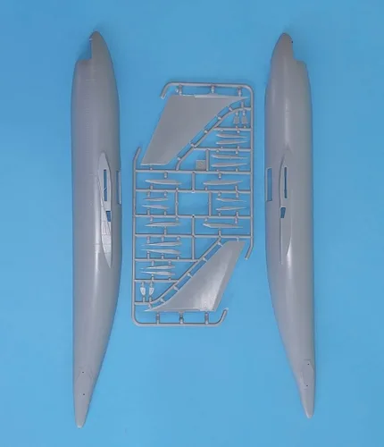Vista 4 de Mikro-mir AMP 144-007 - 1/144 Airbus A310 MRTT/CC-150 Polaris Alemania Luftwafe Modelo kit