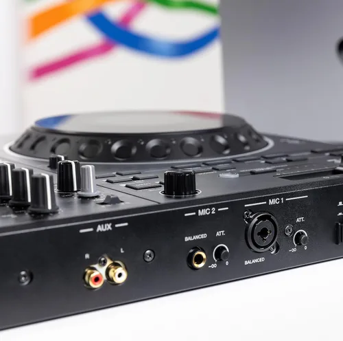 Vista 12 de Pioneer DJ DDJ-REV5 Controlador de DJ de rendimiento de 2 canales estilo Scratch (Negro)