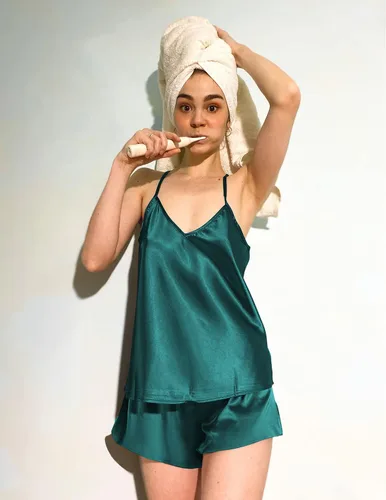 Vista 6 de Ekouaer Women Silk Camisole Pajamas Shorts Set