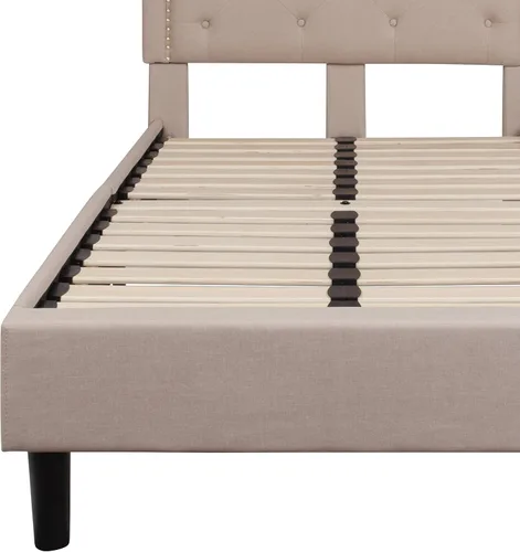 Vista 8 de EMMA + OLIVER Base de cama tapizada con diseño arqueado y diseño capitoné en tela beige