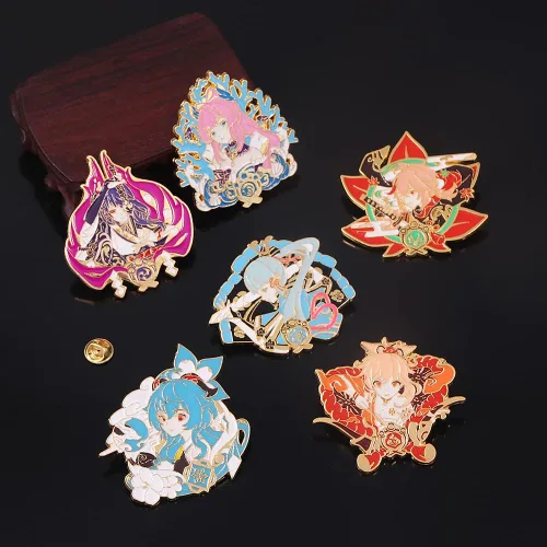 Vista 7 de Genshin Impact Hutao Broche Broche esmaltado de personajes Hutao Cosplay Broche de solapa Regalo para fanáticos mujeres y niñas Metal Sin gemas