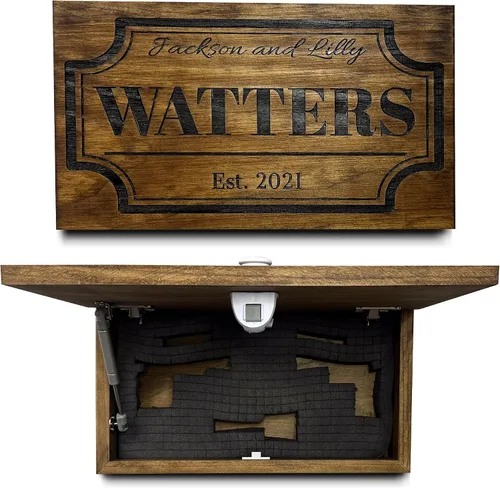 Vista 9 de Bellewood Designs Caja de Almacenamiento Oculta Personalizable para Armas en Pared - Caja de Seguridad Oculta para Armas con Nombre Familiar y Fecha