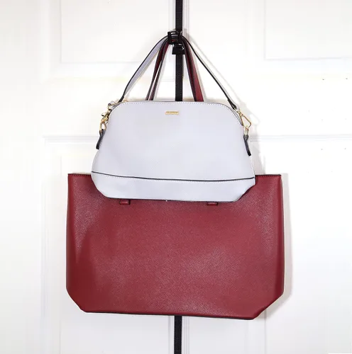 Vista 3 de Perfect Curve Organizador de Bolso y Monedero Sostiene hasta 9 Bolsos Organizador Sobre Puerta para Bolsos y Monederos Clips Ajustables 1