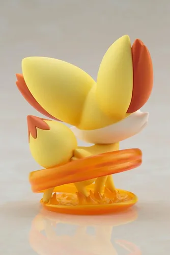 Vista 9 de Kotobukiya Pokemon: Estatua de Serena y Fennekin Artfx J