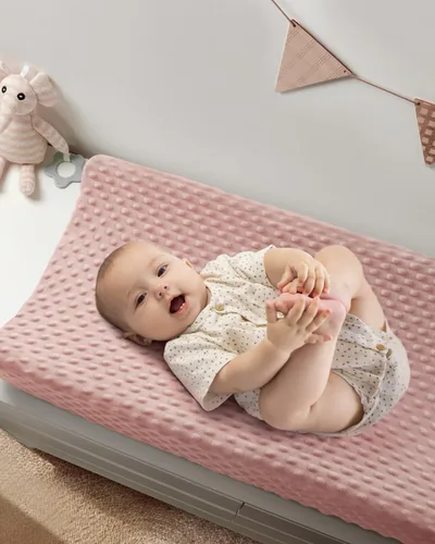 Vista 5 de Babebay Funda para cambiador, fundas de felpa ultra suaves de lunares minky para cambiadores para bebés, niños y niñas, transpirable, paquete de 2