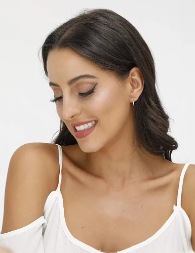 Vista 3 de 3 pares de aretes de aro pequeños de plata de ley con circonita cúbica Aretes de aro pequeños para cartílago para mujer