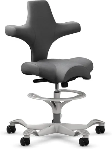 Vista 48 de HAG Capisco Sit to Stand - Silla de pie con marco negro, tapizada de ónix negro con anillo para el pie Negro Onyx