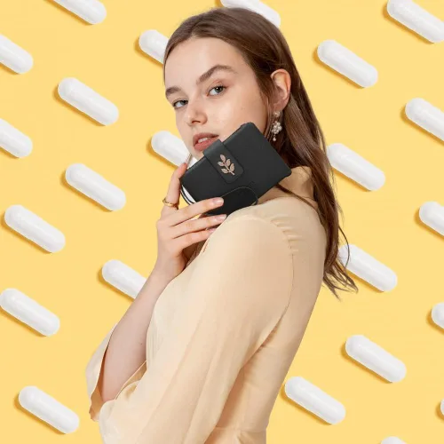 Vista 7 de PRETTYZYS Cartera pequeña y compacta de piel sintética para mujer, con bloqueo Rfid, con bolsillo, con correa para muñeca, color negro, Negro