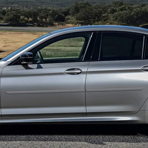 Vista 2 de FE-BMW5-F10 Moldeo lateral de cuerpo final acabado compatible con BMW Serie 5 - Blanco alpino (300)