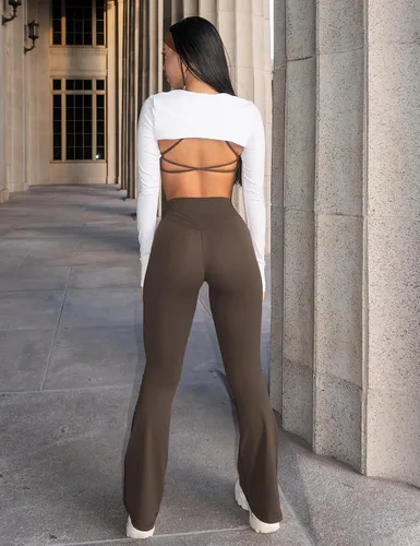 Vista 3 de YEOREO Leggings acampanados para mujer, pantalones de yoga Lynnie Bell Bottom de cintura alta, control de abdomen, leggings de entrenamiento