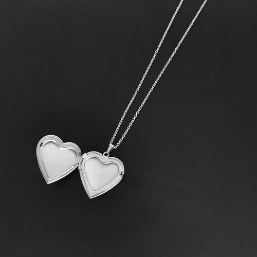 Vista 6 de Collar con medallón de corazón para mujer que sostiene fotos con letra inicial de la A a la Z, collares de mariposa para fotos