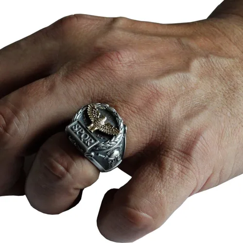 Vista 5 de Anillo de plata de ley y oro macizo amarillo de 10 quilates hecho a medida con águila del imperio romano SPQR Skull Biker para hombre