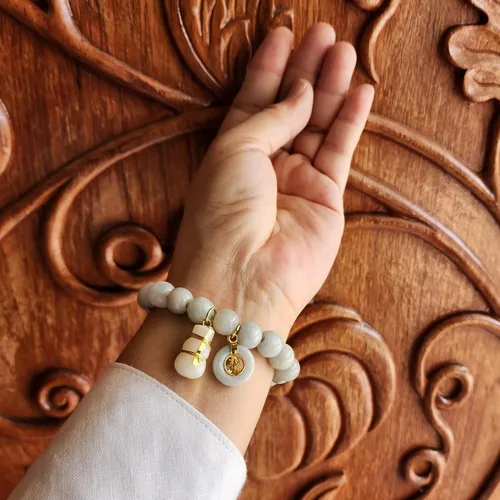 Vista 5 de Pulsera de jade para mujer, cuentas de piedras preciosas naturales con colgante, moneda, suerte y calabaza, poderosa prosperidad tailandesa éxito