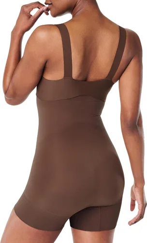 Vista 8 de SPANX SPANXsculpt Seamless Power Short de Cintura Alta - Para Todas las Longitudes de Dobladillo - Faja Moldeadora de Control Central - Ropa