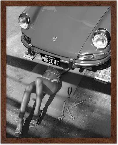 Vista 32 de Monem Art - Póster de moda – Mujer en impresión de coche clásico – Arte en blanco y negro – Arte fotográfico – Arte para entusiastas del automóvil