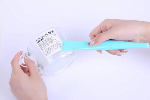 Vista 5 de raspador de plástico duro multipropósito, antirrayaduras, herramienta de limpieza de pegamentos, abridor de botellas y latas., Azul
