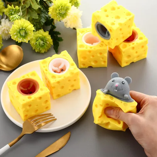 Vista 4 de Chivao Paquete de 6 juguetes de queso, ratas para el estrés, juguete sensorial de ratas en queso, alivio de la ansiedad, pelota de oficina