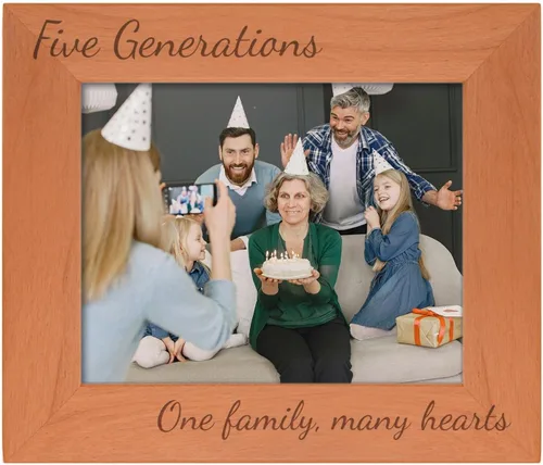 Vista 23 de Gifts For All By Rachel Olevia Five Generations One Family Many Hearts - Marco de fotos de madera natural grabado de 4 x 6 pulgadas, diseño