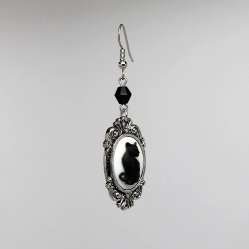 Vista 6 de Black Cat Camafeo En Plata Acabado Marco Cuelgan Pendientes Con Cuentas Negras, Metal