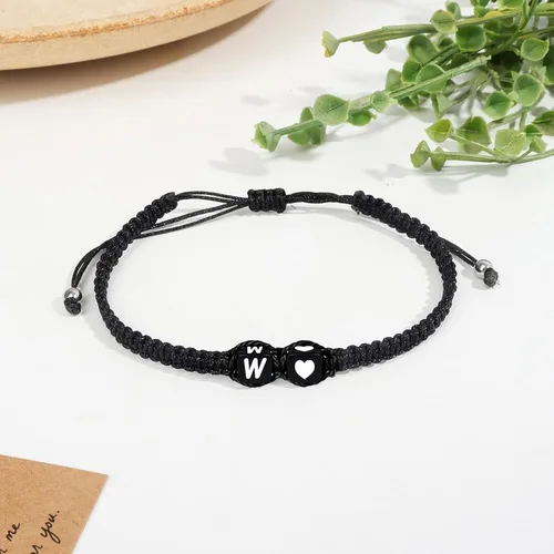 Vista 4 de Pulsera inicial para hombres y mujeres con letra, pulseras de dijes a juego para parejas, pulseras hechas a mano, regalo para novio y novia, regalo