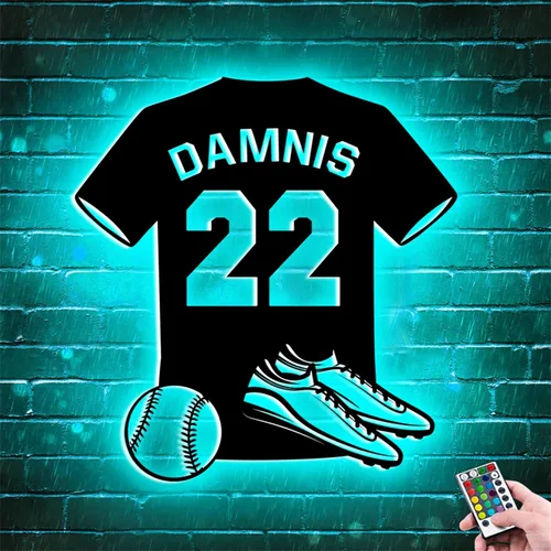 Vista 3 de Letrero de metal de béisbol personalizado con luz LED, nombre de camiseta de béisbol personalizable, número, decoración de pared, regalo para casco