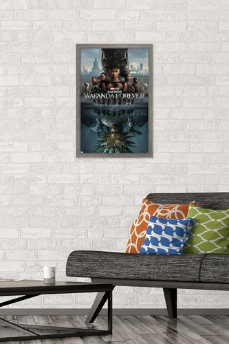 Vista 2 de Marvel Black Panther: Wakanda Forever - Póster de pared de una hoja, 22.4 pulgadas de largo x 14.7 pulgadas de ancho, versión enmarcada de madera
